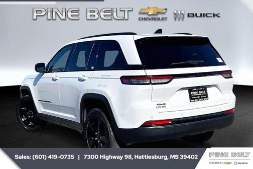 2024 Jeep Grand Cherokee Laredo