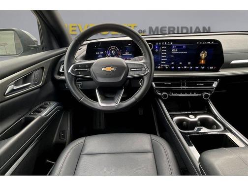 Mosaic Black Metallic 2025 Chevrolet Traverse LT