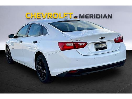 Summit White 2025 Chevrolet Malibu LT