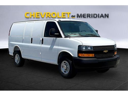 Summit White 2026 Chevrolet Express 2500 Work Van