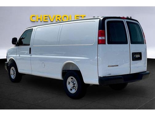 Summit White 2026 Chevrolet Express 2500 Work Van