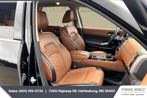 2023 Nissan Pathfinder Platinum