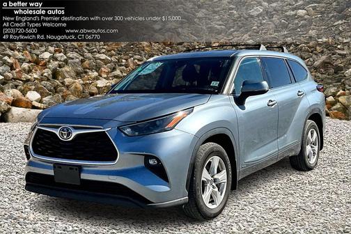 2022 Toyota Highlander Hybrid LE