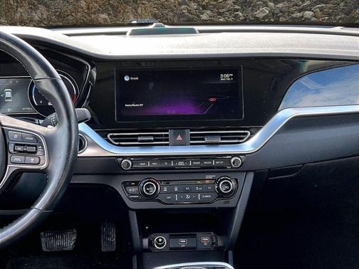 2022 Kia Niro EV EX