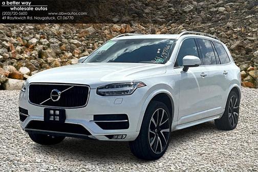 2018 Volvo XC90 T6 Momentum