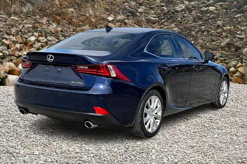 2015 Lexus IS 250 Crafted Line