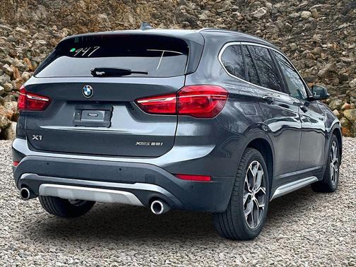 Mineral Grey Metallic 2021 BMW X1 xDrive28i