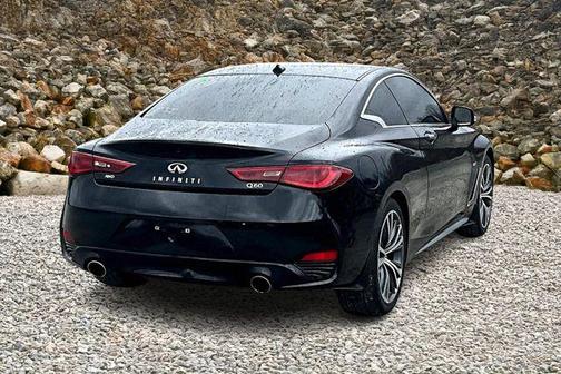 2017 INFINITI Q60 2.0t Premium