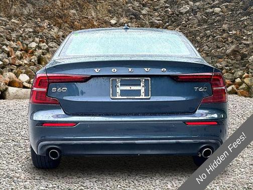 Denim Blue Metallic 2019 Volvo S60 T6 Momentum