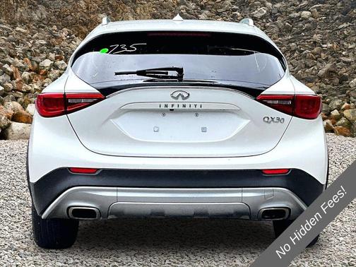 Majestic White 2018 INFINITI QX30 Luxury