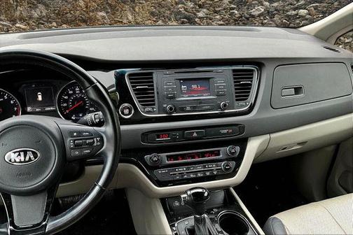 2016 Kia Sedona EX