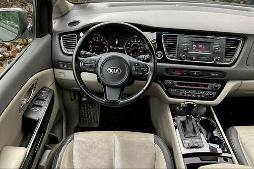 2016 Kia Sedona EX