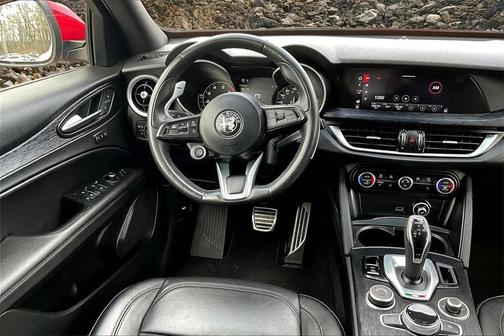 2022 Alfa Romeo Stelvio Sprint