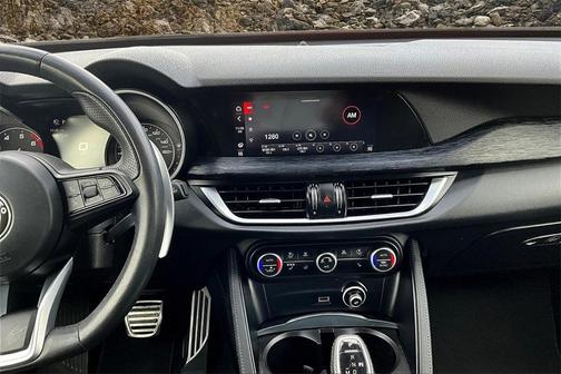 2022 Alfa Romeo Stelvio Sprint