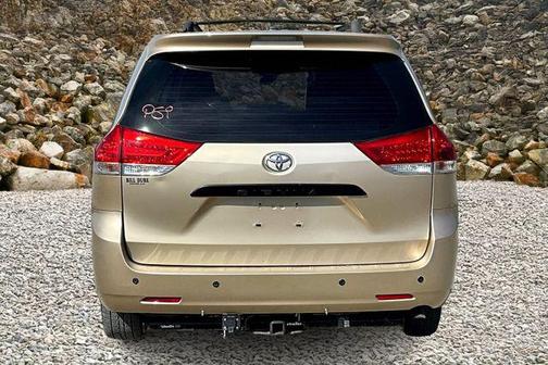 2014 Toyota Sienna L