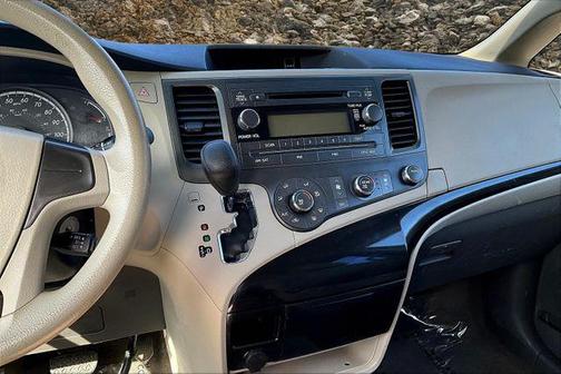 2014 Toyota Sienna L