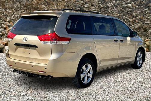 2014 Toyota Sienna L