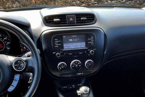 2017 Kia Soul Base