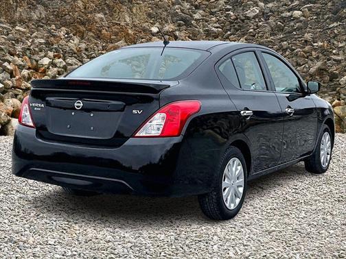 2019 Nissan Versa 1.6 SV