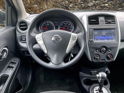 2019 Nissan Versa 1.6 SV