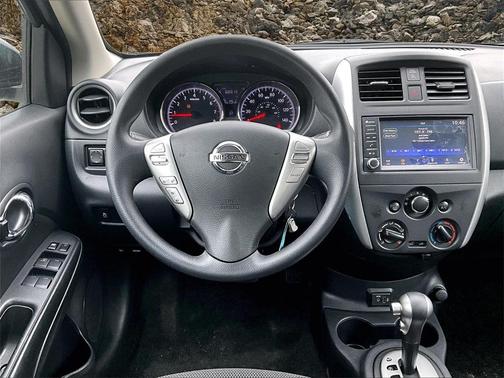 2019 Nissan Versa 1.6 SV
