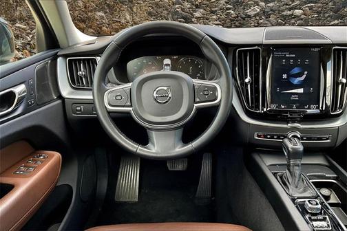 2019 Volvo XC60 T6 Momentum