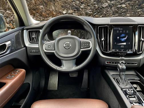 2019 Volvo XC60 T6 Momentum