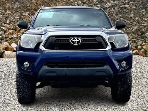 2015 Toyota Tacoma Base