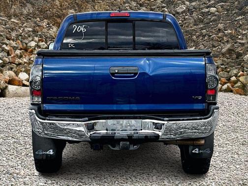 2015 Toyota Tacoma Base