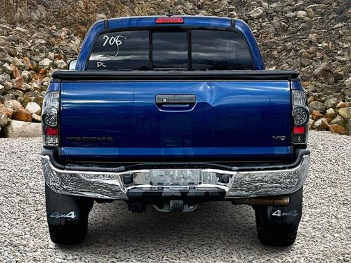 2015 Toyota Tacoma Base