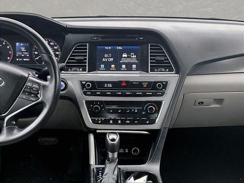 2017 Hyundai SONATA Sport