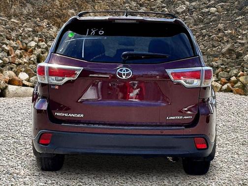 Ooh La La Rouge Mica 2016 Toyota Highlander Limited