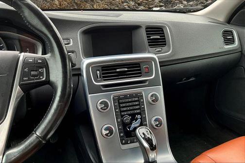 2017 Volvo S60 Inscription T5