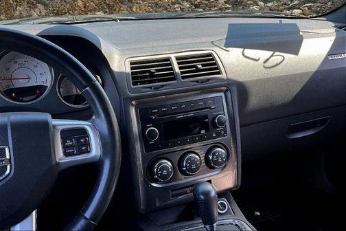 2013 Dodge Challenger SXT