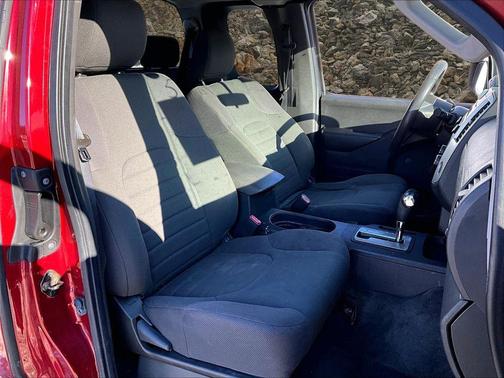 2015 Nissan Frontier S