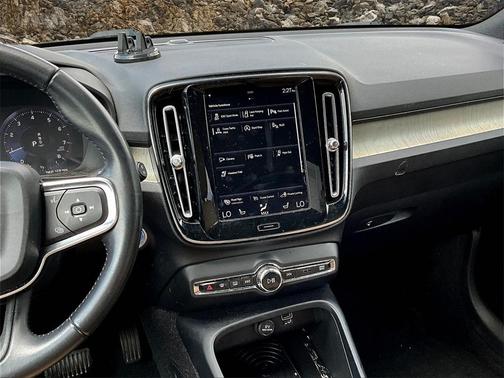 2019 Volvo XC40 T5 Inscription