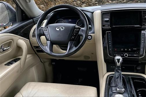 2021 INFINITI QX80 Luxe