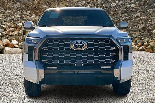2024 Toyota Tundra Hybrid Platinum