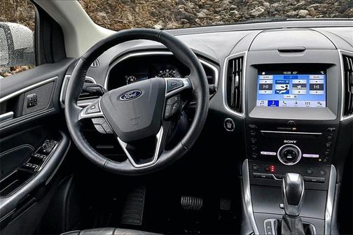 2016 Ford Edge Titanium