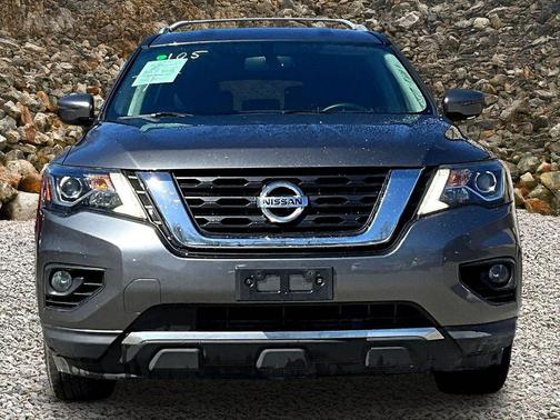 2019 Nissan Pathfinder SV