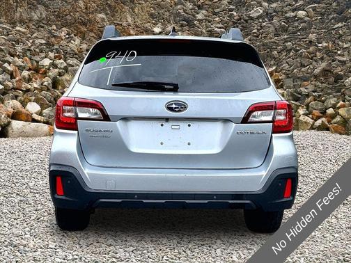 Ice Silver Metallic 2018 Subaru Outback 2.5i Limited