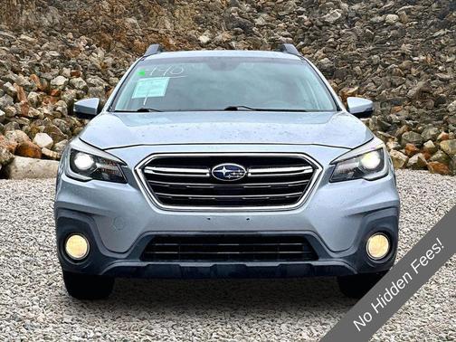 Ice Silver Metallic 2018 Subaru Outback 2.5i Limited