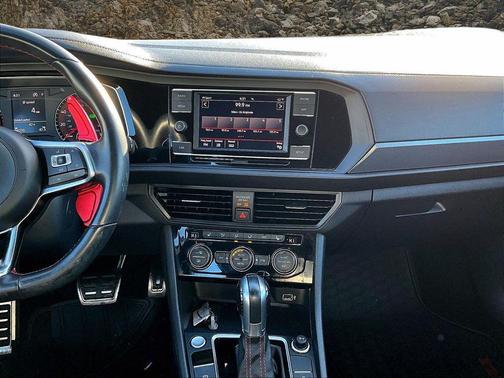 2019 Volkswagen Jetta GLI 2.0T S