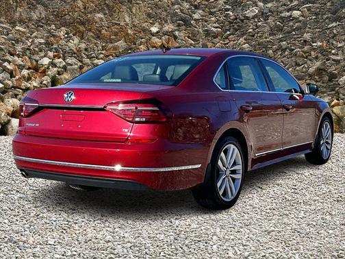 2017 Volkswagen Passat 1.8T SE w/Technology