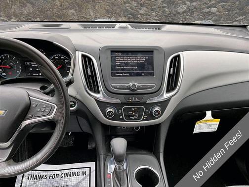 Silver Ice Metallic 2022 Chevrolet Equinox LS