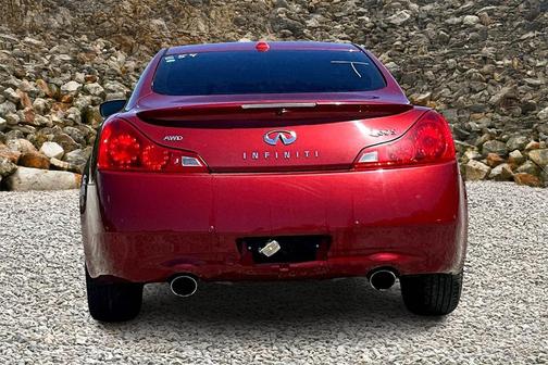 2014 INFINITI Q60 Base
