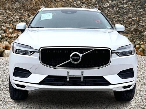 2020 Volvo XC60 T6 Momentum