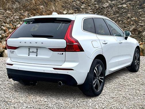 2020 Volvo XC60 T6 Momentum