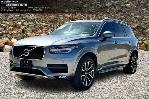 2017 Volvo XC90 T5 Momentum