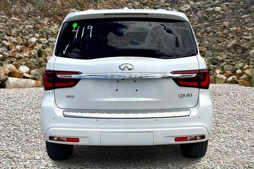 2021 INFINITI QX80 Luxe